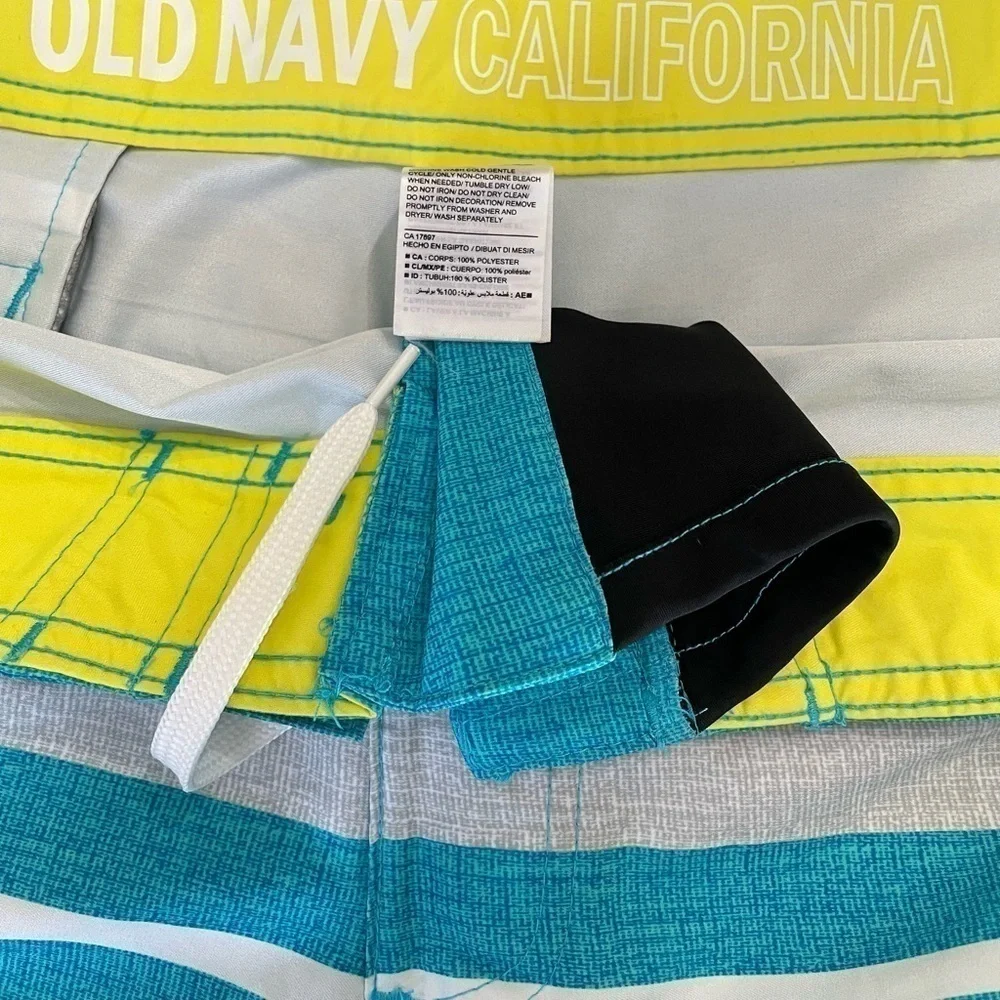 Old Navy California men’s blue and yellow Swim Board shorts Trunks size 38